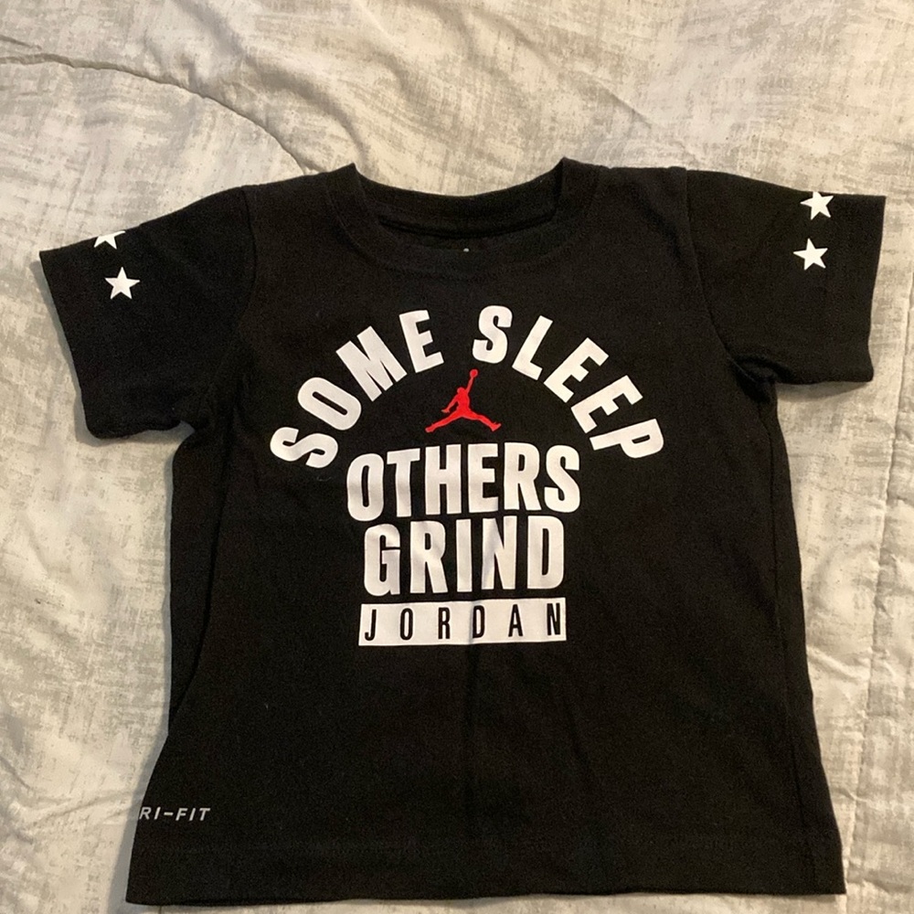 3t toddler boys Jordan shirt
